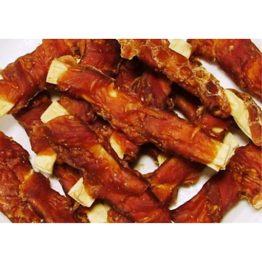 Pamlsek Salač Plátok z tresky obalený kačacím mäsom 250 g Pamlsek Salač Plátok z tresky obalený kačacím mäsom 250 g