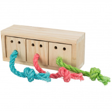 Hra pre králiky - drevená kocka na maškrty 16x6x7 cm Hra pre králiky - drevená kocka na maškrty 16x6x7 cm
